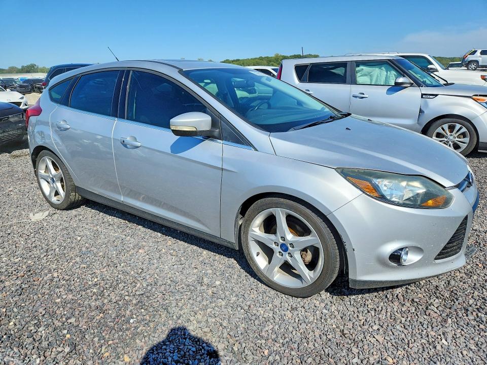 Снимка 4 от търг – 2013 FORD FOCUS с VIN 1FADP3N2XDL200208