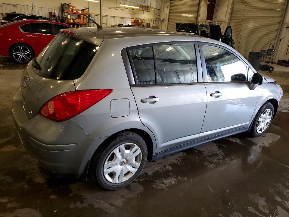 Photo 3 from auction – 2011 NISSAN VERSA with VIN 3N1BC1CP5BL448077