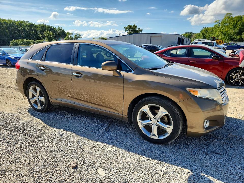 Photo 4 from auction – 2010 TOYOTA VENZA with VIN 4T3ZK3BB5AU024213