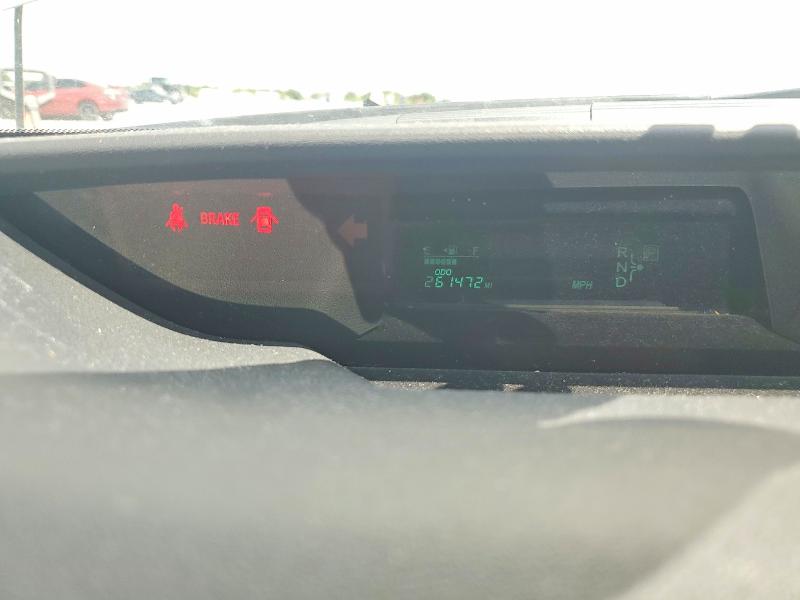 Photo 9 from auction – 2004 TOYOTA PRIUS with VIN JTDKB20UX40005259