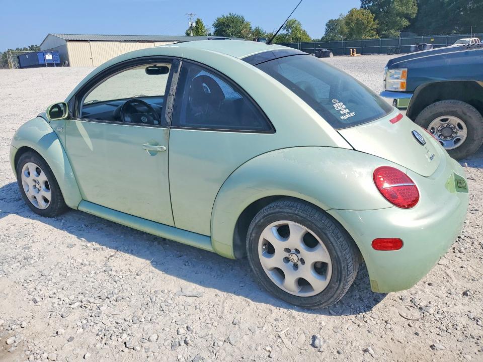 Photo 2 from auction – 2002 VOLKSWAGEN NEW BEETLE with VIN 3VWDD21C52M403477