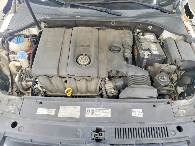Снимка 11 от търг – 2014 VOLKSWAGEN PASSAT с VIN 1VWBP7A33EC021305