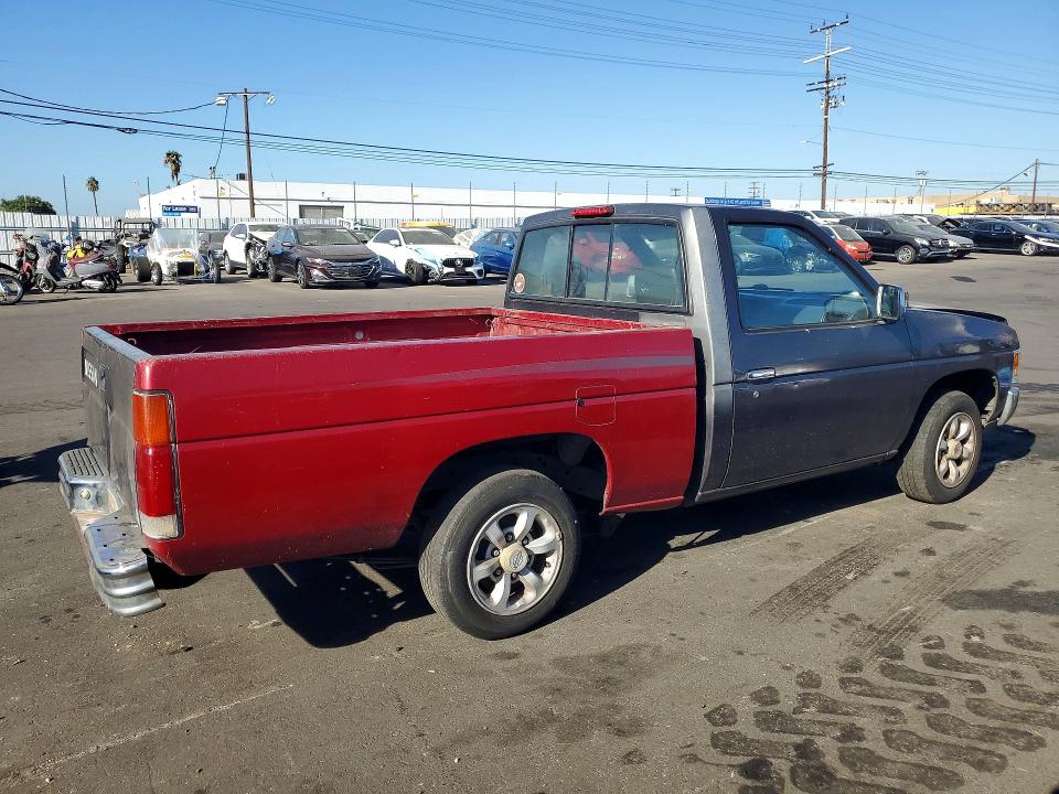 Снимка 3 от търг – 1997 NISSAN TRUCK с VIN 1N6SD11S1VC351912