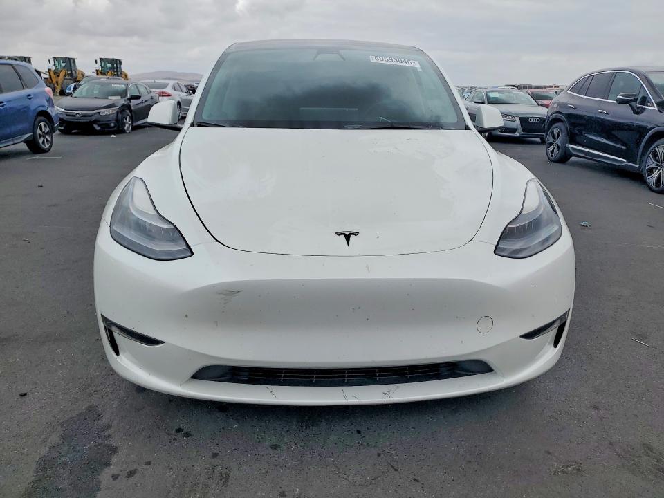 Снимка 5 от търг – 2022 TESLA MODEL Y с VIN 7SAYGDEF1NF446043