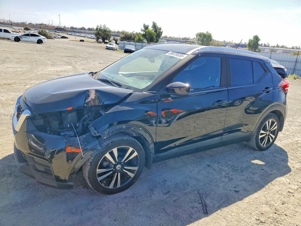 NISSAN KICKS 2019 with VIN 3N1CP5CU0KL517831 - Photo from auction
