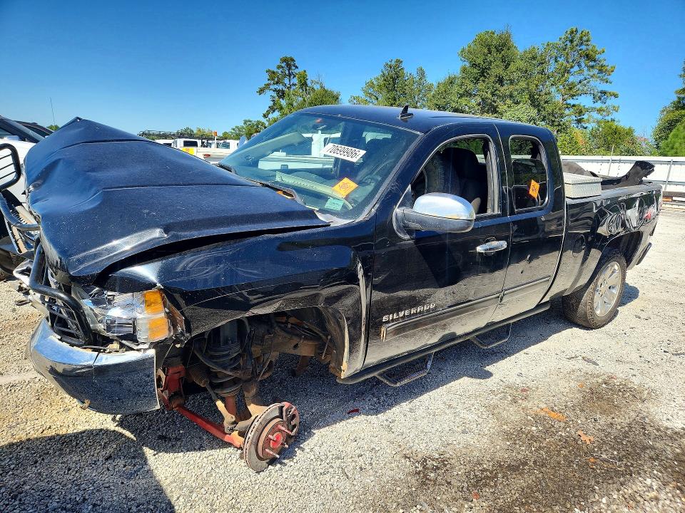 CHEVROLET SILVERADO 2013 с VIN 1GCRKSE78DZ299810 - Снимка от търг