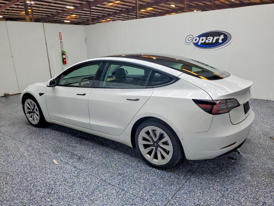 Foto 2 de la subasta – 2022 TESLA MODEL 3 con VIN 5YJ3E1EA2NF371126