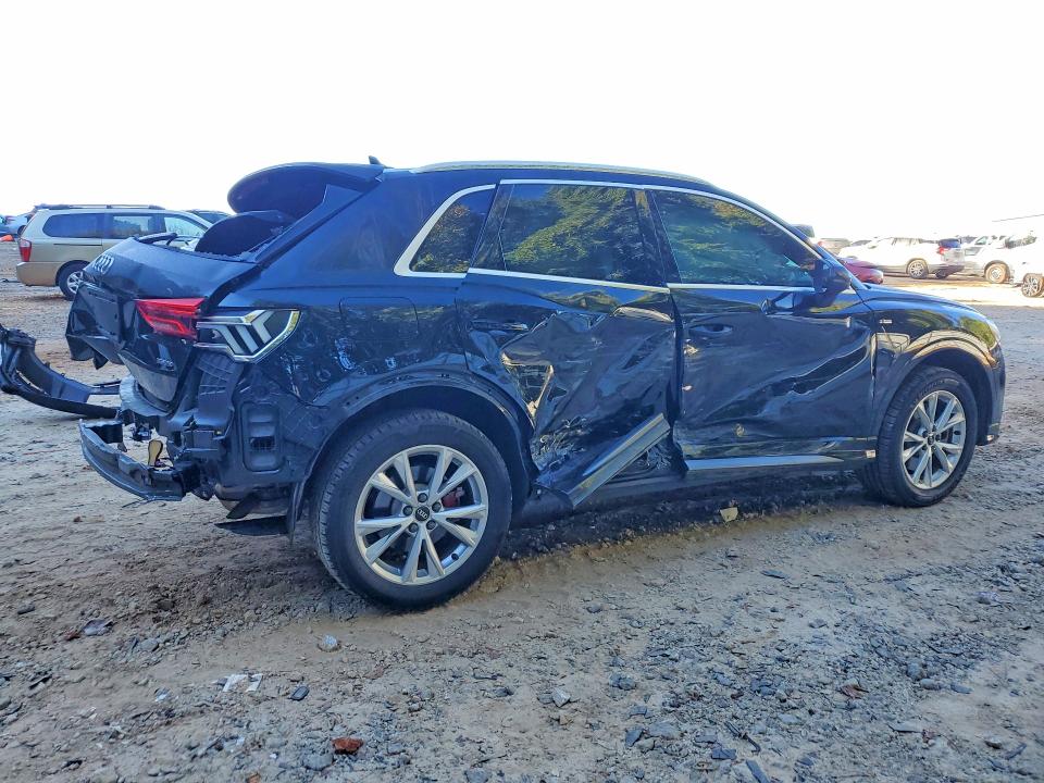 Фото 3 с аукциона – 2022 AUDI Q3 с VIN WA1DECF39N1022094