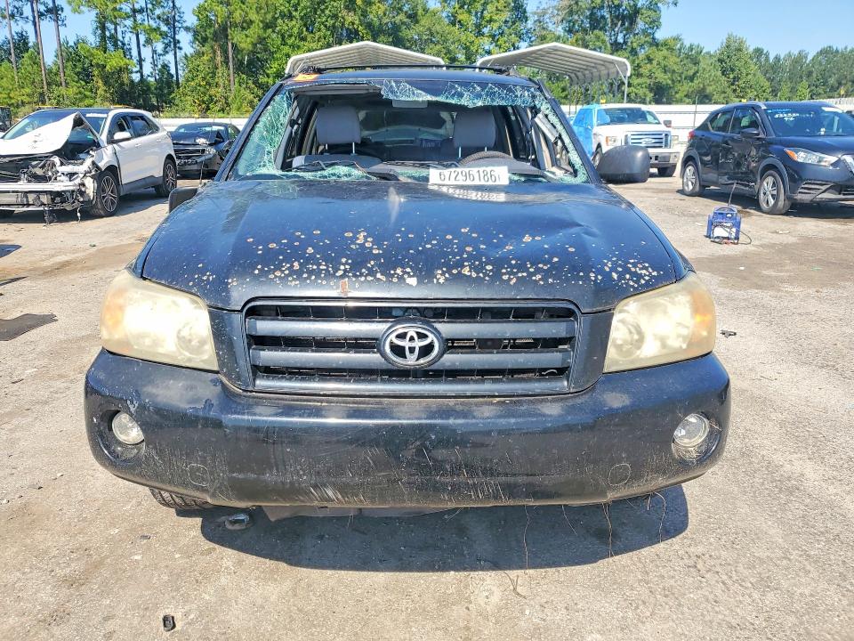 Photo 5 from auction – 2004 TOYOTA HIGHLANDER with VIN JTEGD21A940095570