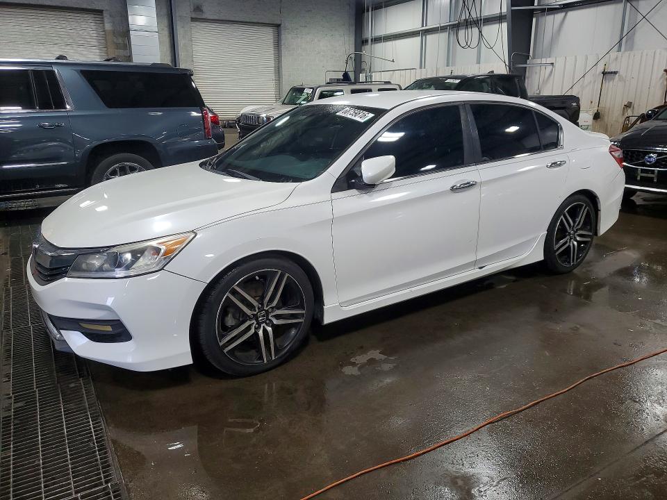 HONDA ACCORD 2017 with VIN 1HGCR2F54HA123213 - Photo from auction