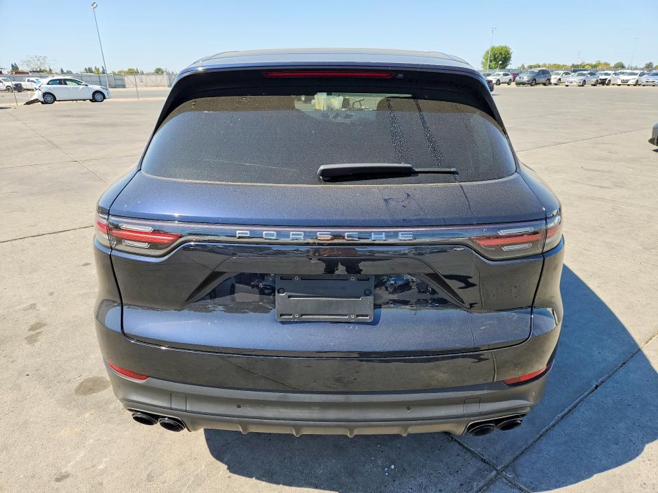 Photo 6 from auction – 2022 PORSCHE CAYENNE with VIN WP1AA2AY0NDA06526