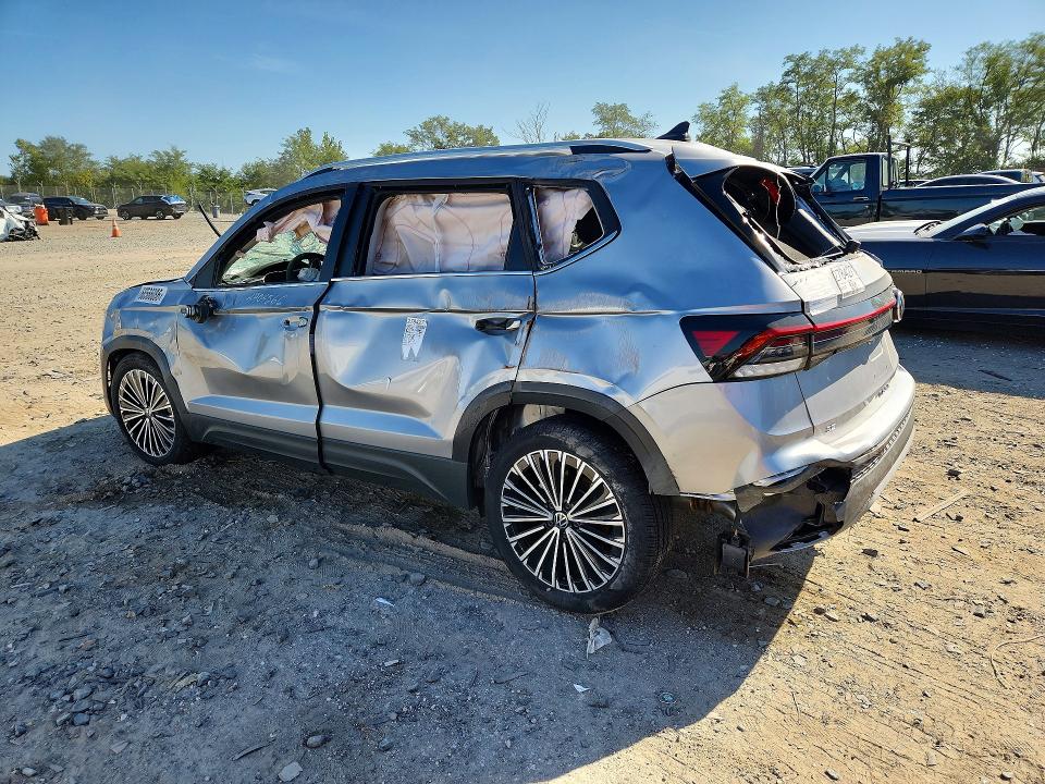 Снимка 2 от търг – 2026 VOLKSWAGEN TAOS с VIN 3VVSC7B24TM052466