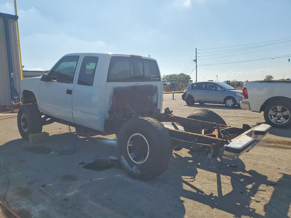 Photo 2 from auction – 1998 CHEVROLET GMT-400 with VIN 2GCEK19R6W1186017