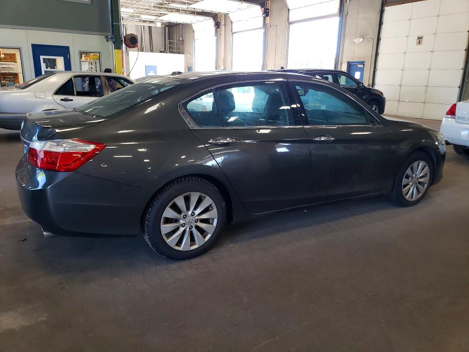 Photo 3 from auction – 2013 HONDA ACCORD with VIN 1HGCR3F83DA048207