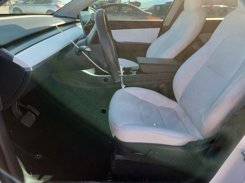 Photo 7 from auction – 2021 TESLA MODEL Y with VIN 5YJYGDEE9MF076057