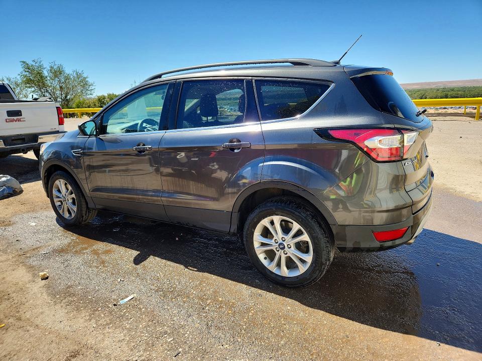 Zdjęcie 2 z aukcji – 2018 FORD ESCAPE z VIN 1FMCU9GD0JUC87506