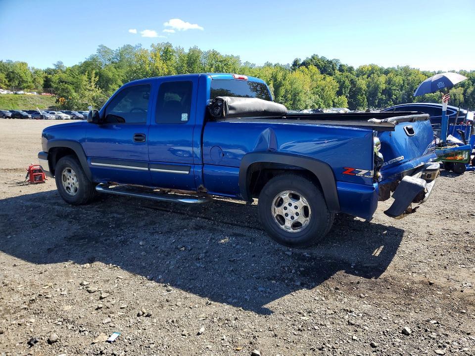 Photo 2 from auction – 2003 CHEVROLET SILVERADO with VIN 1GCEK19T93E335641