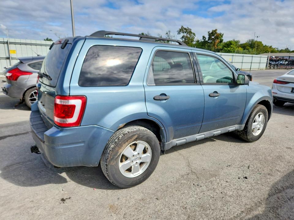 Снимка 3 от търг – 2012 FORD ESCAPE с VIN 1FMCU9D79CKC35210