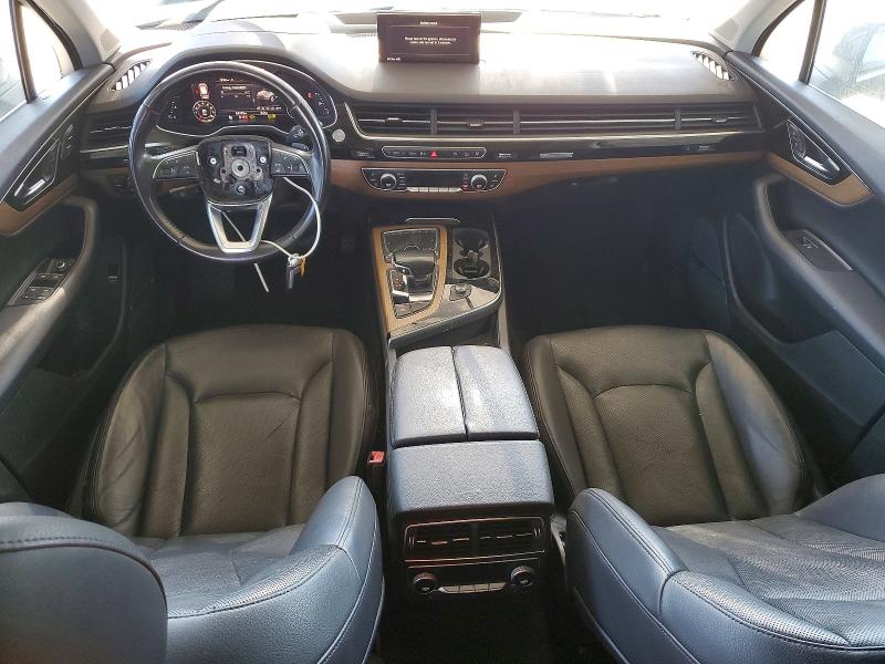 Foto 8 de la subasta – 2017 AUDI Q7 con VIN WA1VAAF78HD012778