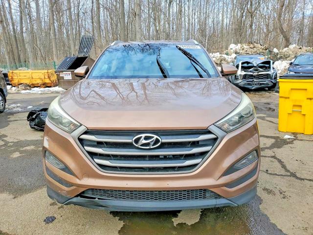 Photo 5 from auction – 2016 HYUNDAI TUCSON with VIN KM8J33A43GU033491