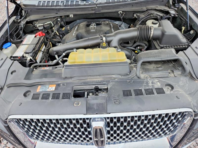 Photo 12 from auction – 2018 LINCOLN NAVIGATOR with VIN 5LMJJ3LT1JEL22233