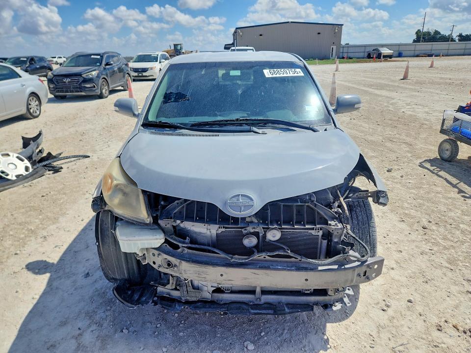 Foto 5 de la subasta – 2012 SCION XD con VIN JTKKU4B43C1016723