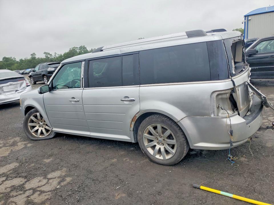 Photo 2 from auction – 2011 FORD FLEX with VIN 2FMHK6DCXBBD12330