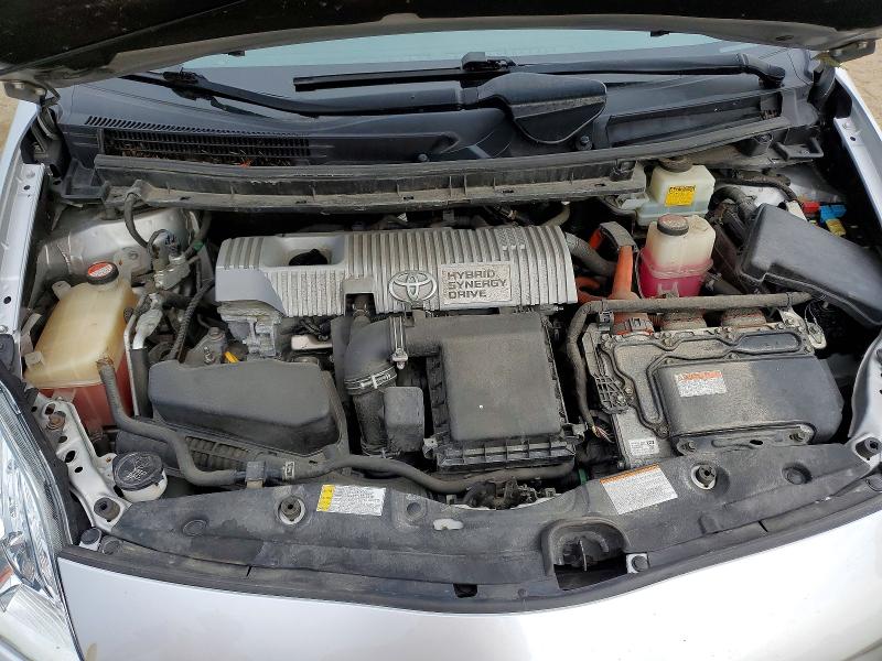 Снимка 11 от търг – 2015 TOYOTA PRIUS с VIN JTDKN3DU4F1997676