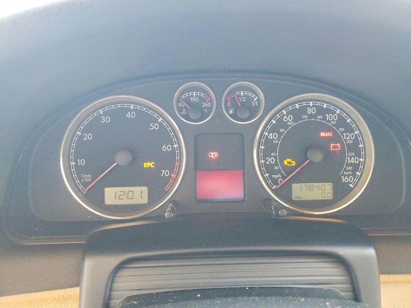Photo 9 from auction – 2002 VOLKSWAGEN PASSAT with VIN WVWVD63B52E383997