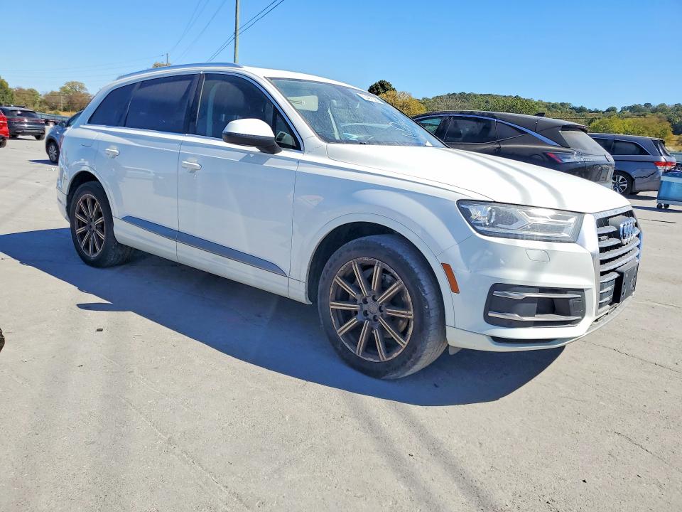 Фото 4 с аукциона – 2017 AUDI Q7 с VIN WA1LAAF74HD000201