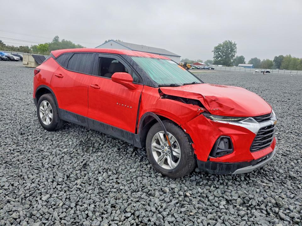 Photo 4 from auction – 2021 CHEVROLET BLAZER with VIN 3GNKBBRA1MS570525
