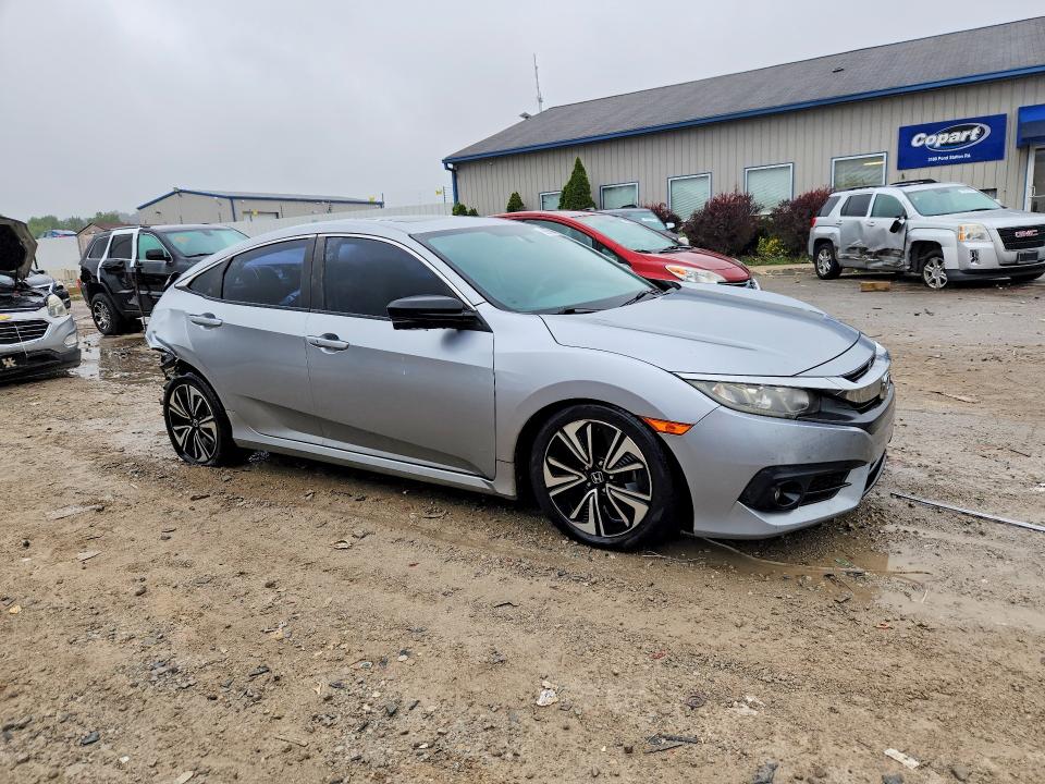 Photo 4 from auction – 2016 HONDA CIVIC with VIN 19XFC1F39GE039986
