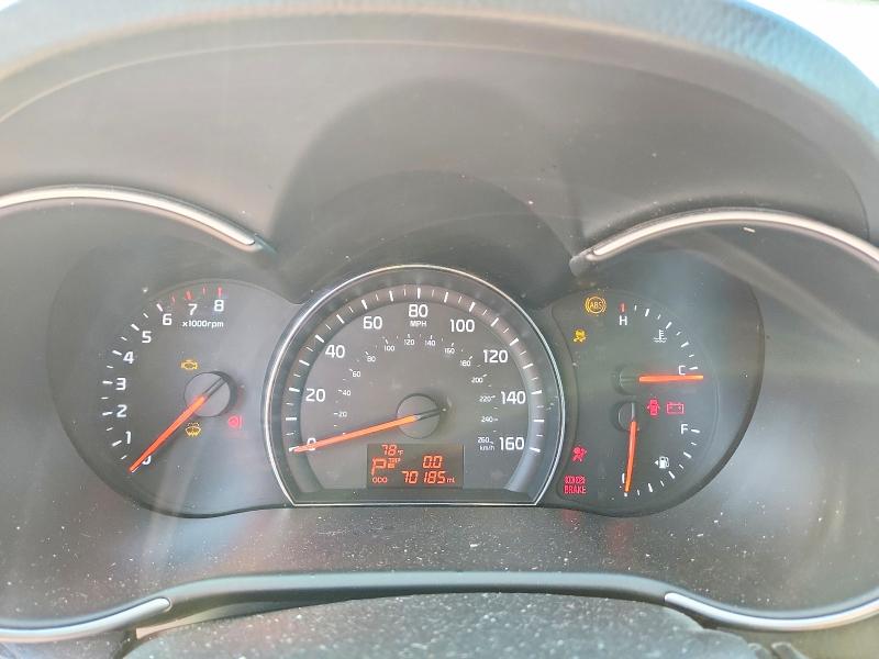Photo 9 from auction – 2015 KIA SORENTO with VIN 5XYKT3A63FG660055