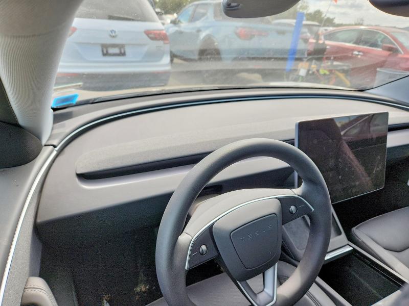 Снимка 9 от търг – 2025 TESLA MODEL 3 с VIN 5YJ3E1EA5SF881837