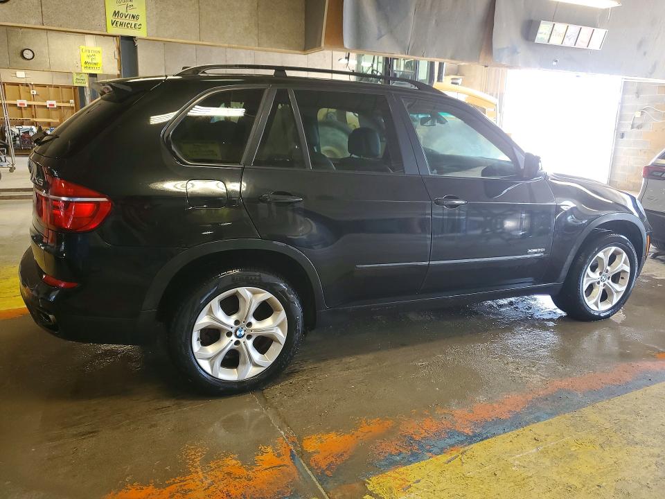Photo 3 from auction – 2012 BMW X5 with VIN 5UXZV8C59CL425037