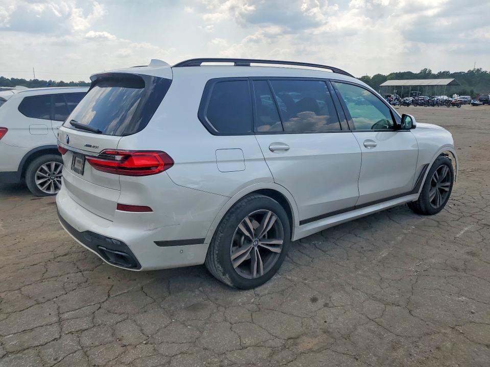 Photo 3 from auction – 2021 BMW X7 with VIN 5UXCW2C08M9F34336