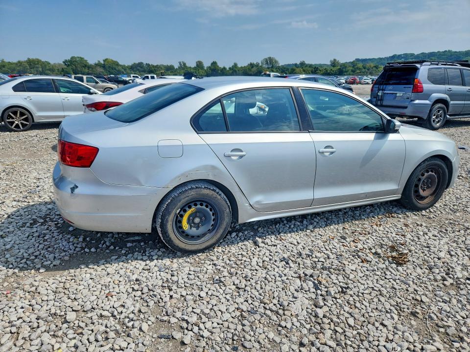 Photo 3 from auction – 2011 VOLKSWAGEN JETTA with VIN 3VWDX7AJ4BM303342