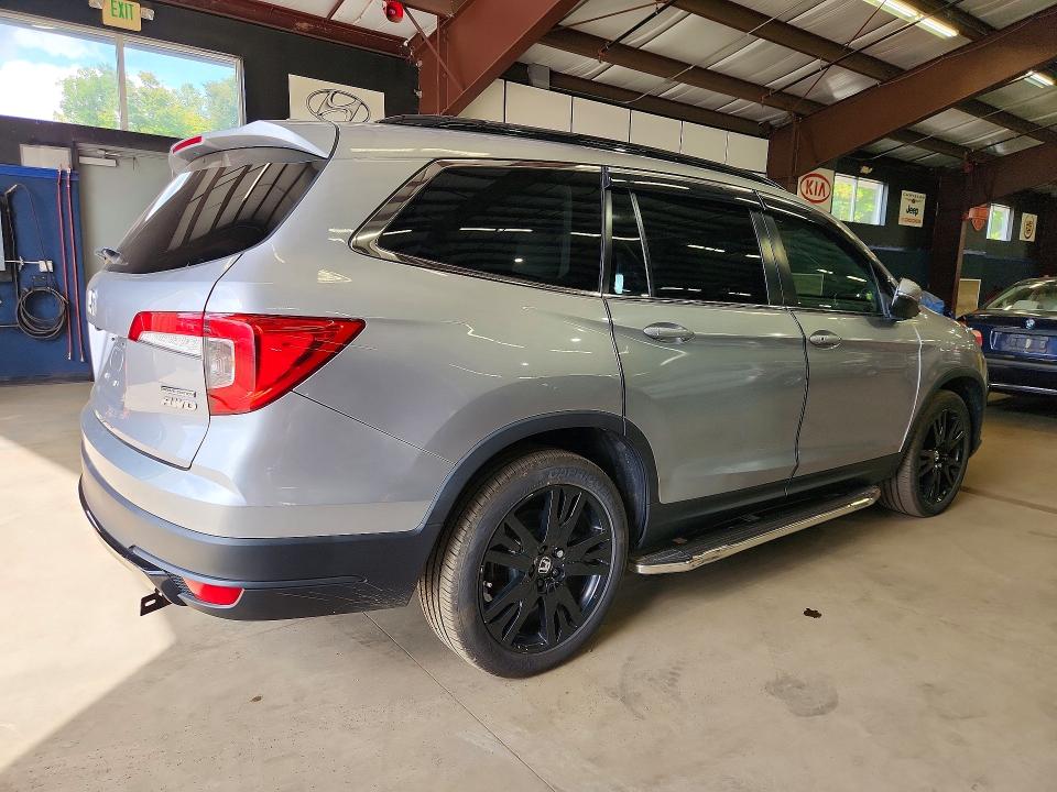 Foto 3 de la subasta – 2021 HONDA PILOT con VIN 5FNYF6H28MB096493