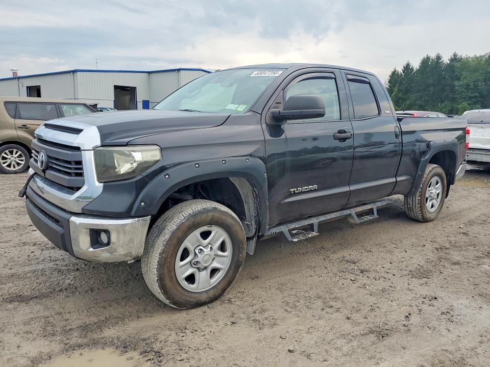 TOYOTA TUNDRA 2015 z numerem VIN 5TFUM5F10FX062677 - Zdjęcie z aukcji