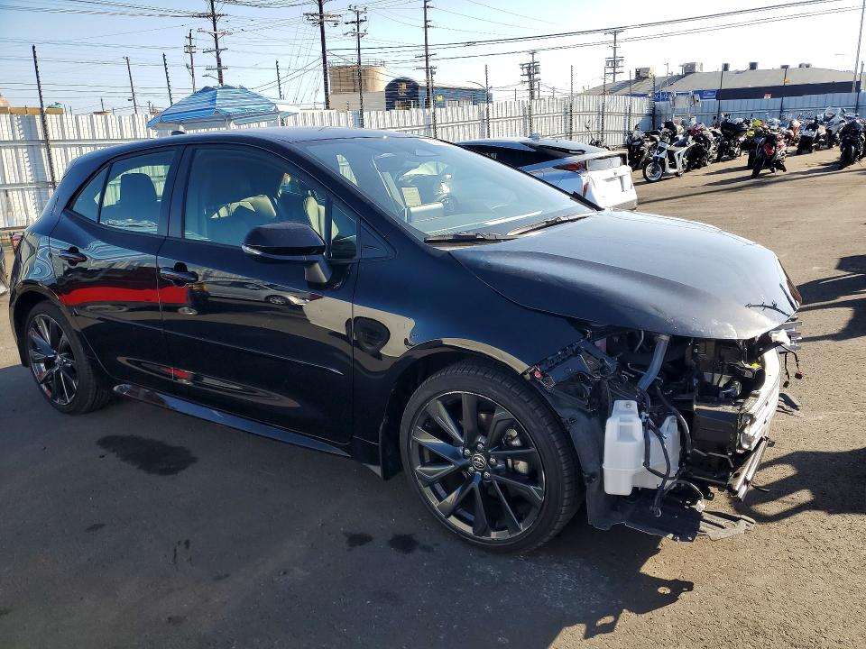 Снимка 4 от търг – 2024 TOYOTA COROLLA с VIN JTNC4MBE2R3229840