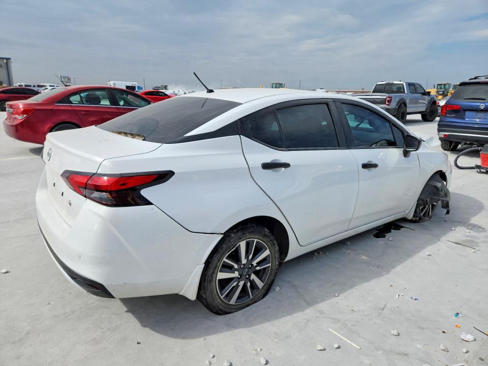 Photo 3 from auction – 2024 NISSAN VERSA with VIN 3N1CN8DVXRL876984