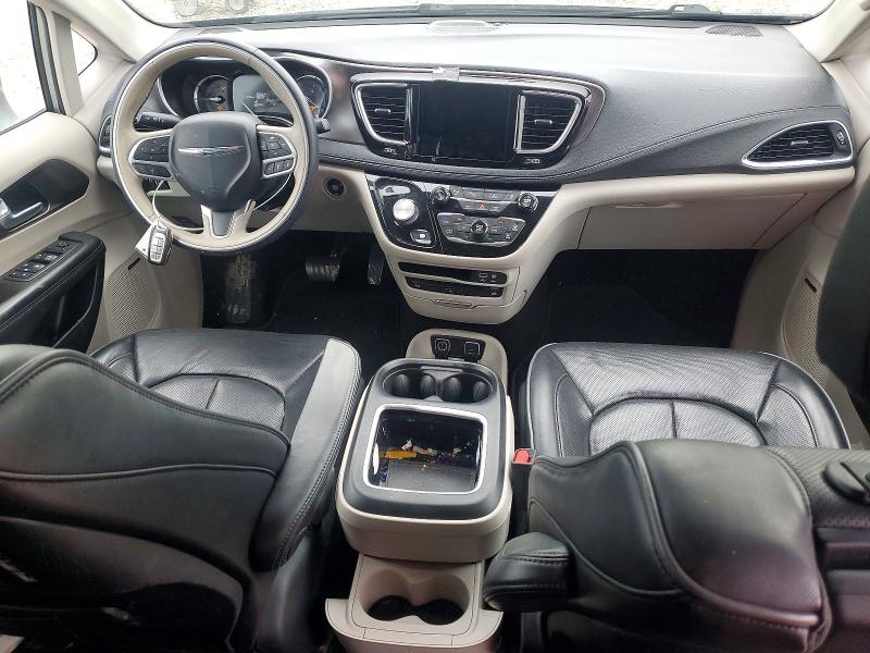 Снимка 8 от търг – 2018 CHRYSLER PACIFICA с VIN 2C4RC1N73JR118755