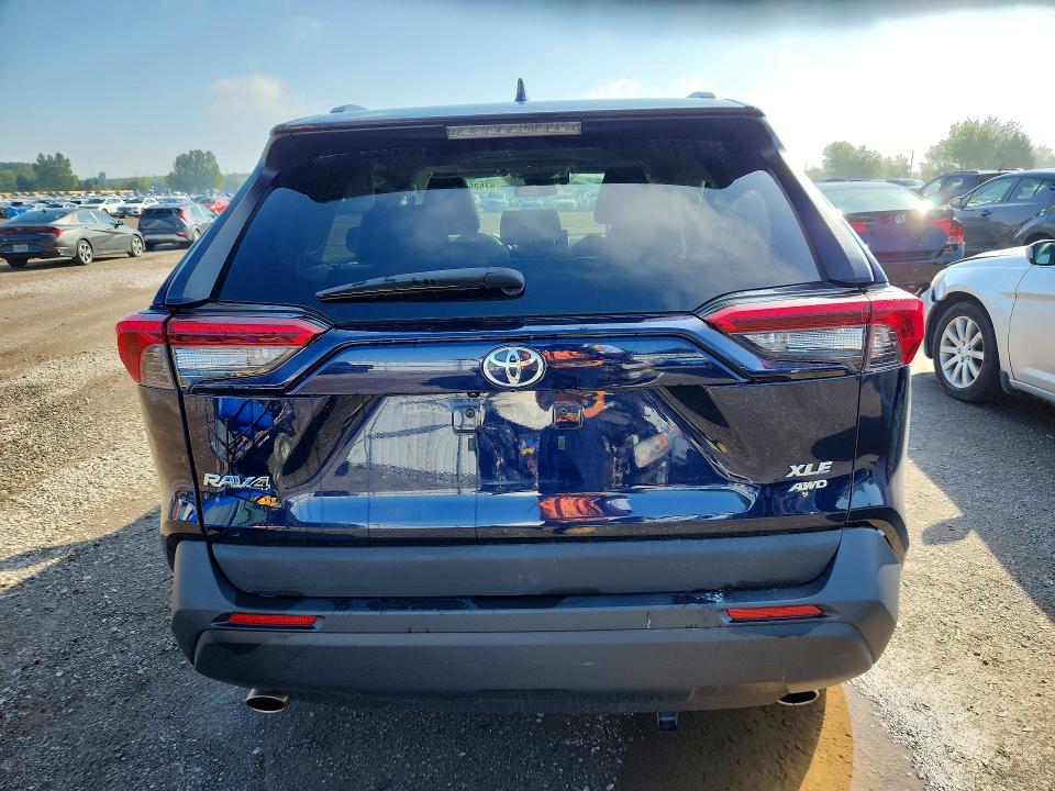 Photo 6 from auction – 2019 TOYOTA RAV4 with VIN 2T3R1RFVXKC026181