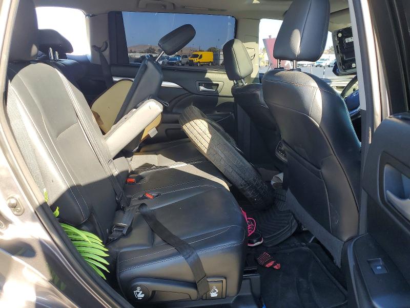 Photo 10 from auction – 2015 TOYOTA HIGHLANDER with VIN 5TDJKRFH3FS122244