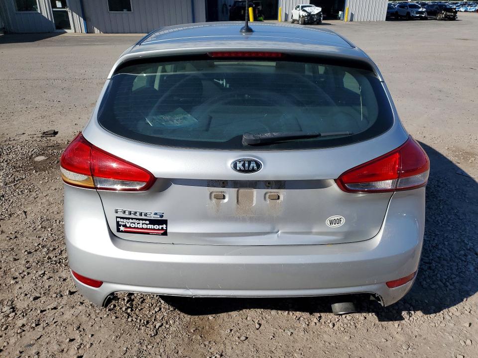 صورة رقم 6 من المزاد - 2016 KIA FORTE5 مع VIN KNAFK5A80G5547866