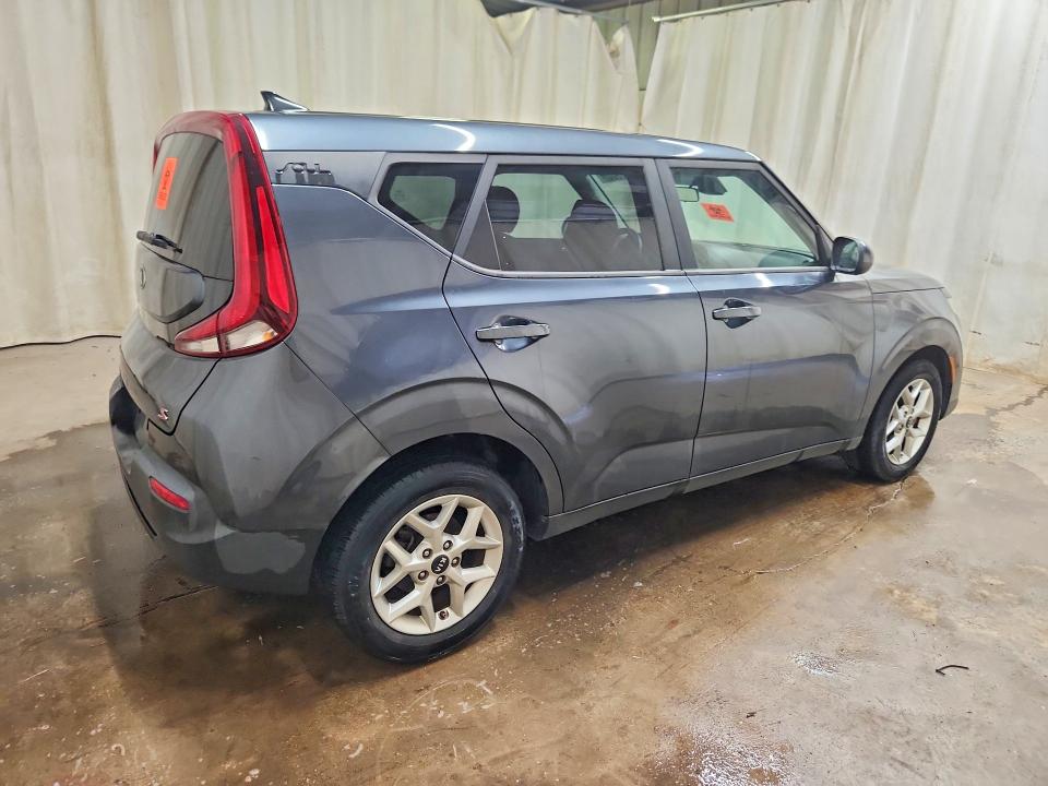 Photo 3 from auction – 2020 KIA SOUL with VIN KNDJ23AU8L7042350