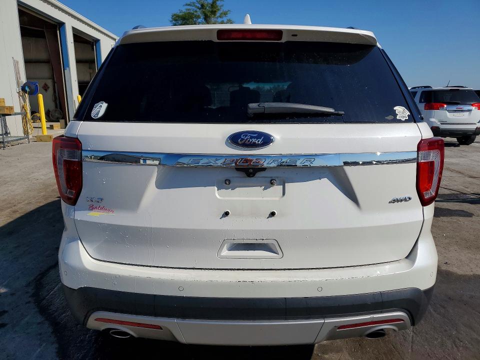 Photo 6 from auction – 2017 FORD EXPLORER with VIN 1FM5K8D81HGB27577