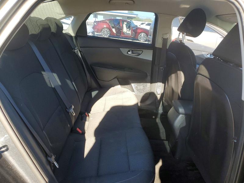 Photo 10 from auction – 2021 KIA FORTE with VIN 3KPF24AD4ME360737