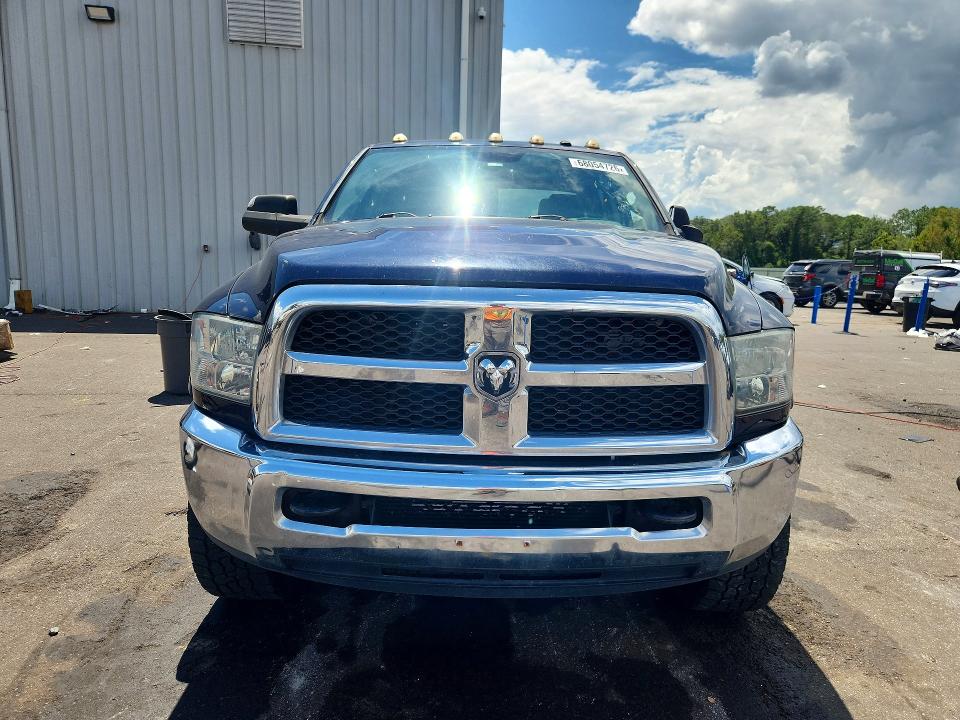 Foto 5 de la subasta – 2014 RAM 2500 con VIN 3C6UR5CL7EG118471