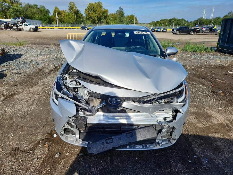 Снимка 5 от търг – 2024 TOYOTA COROLLA HYBRID с VIN JTDBCMFE5R3036062